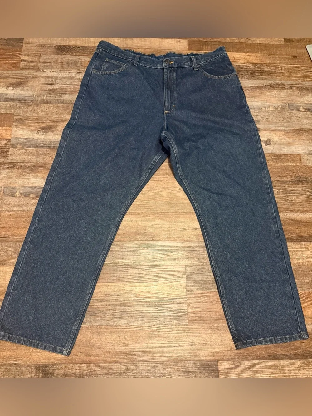Wrangler Men's Dark Blue Relaxed Fit Size 40 x 32 NWT